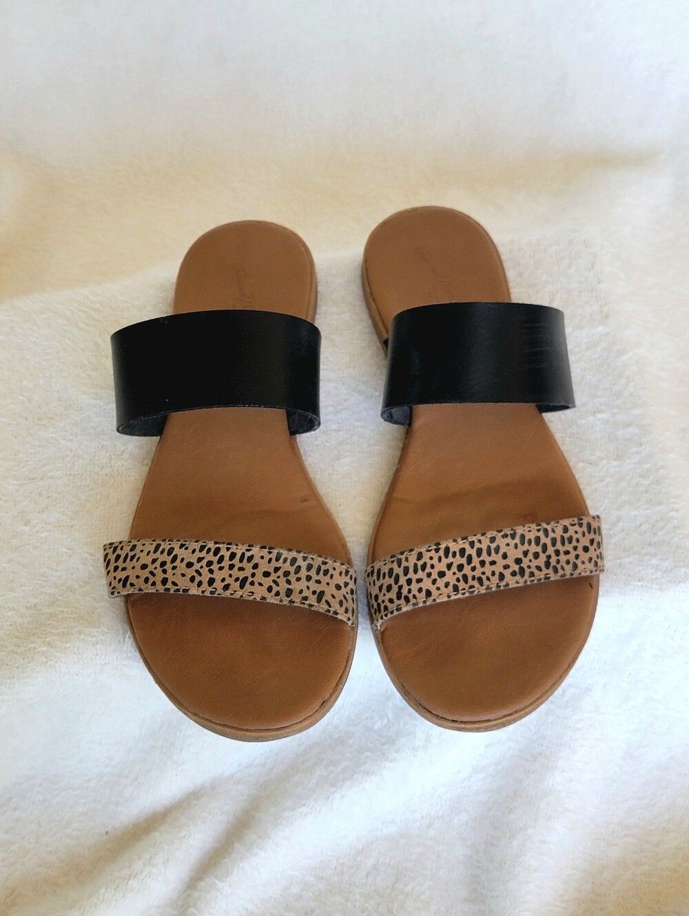 Universal Thread Black and Tan Leopard Sandals | Target Sandals Size 6.5